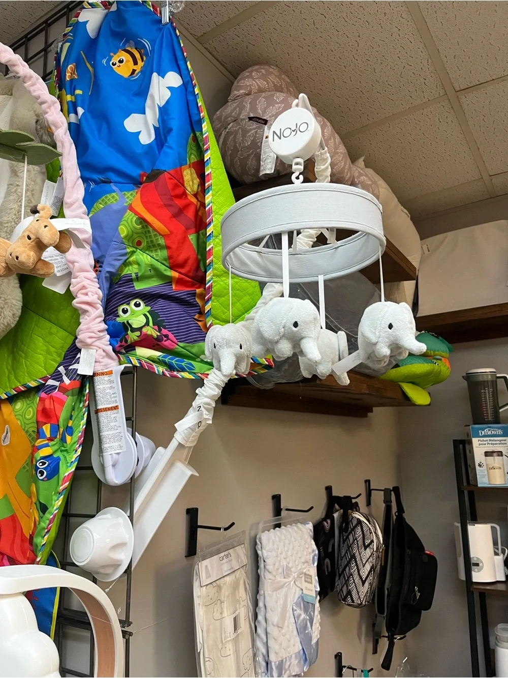 NoJo Dreamer Grey and White Elephant Musical Mobile